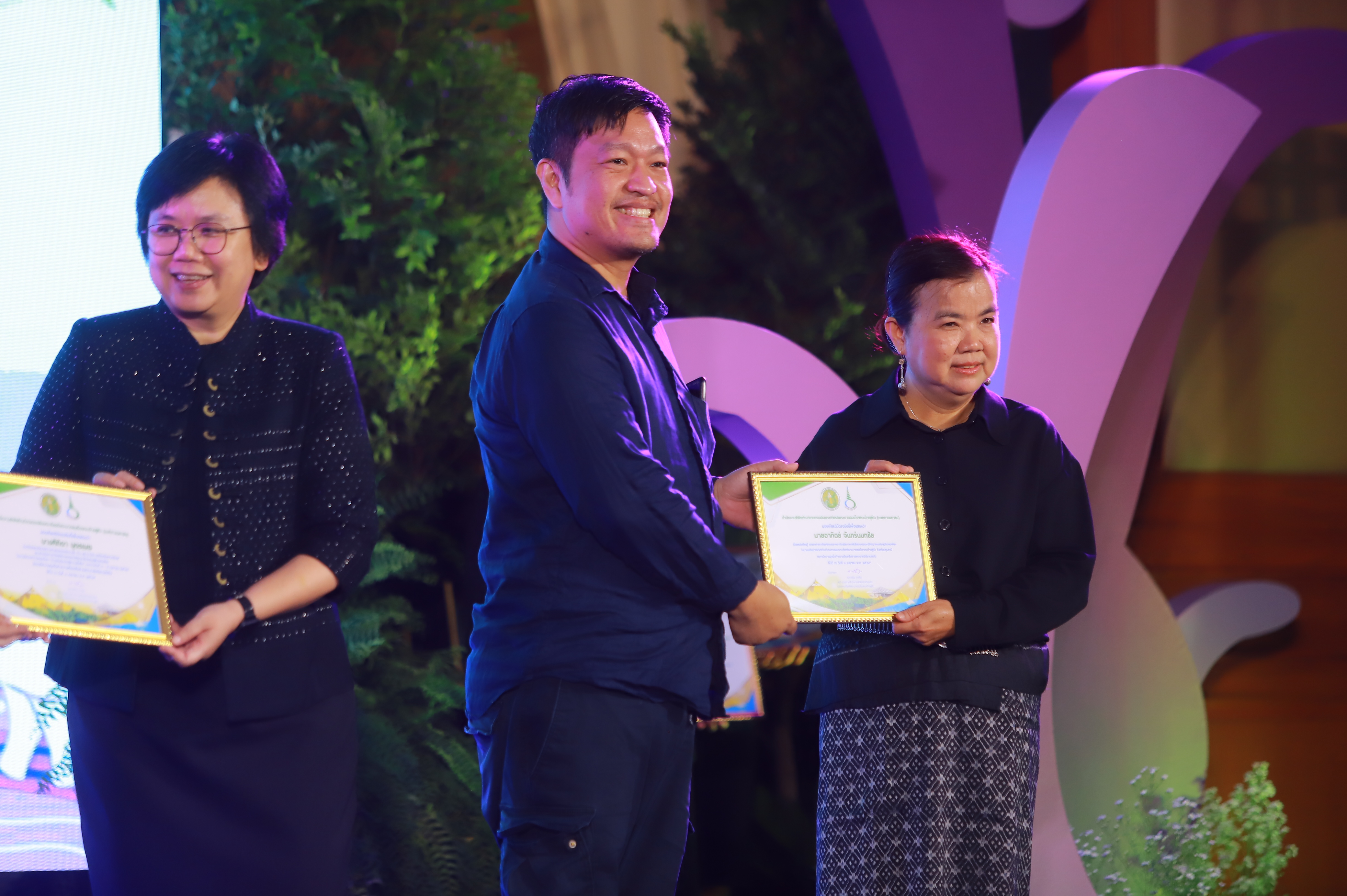 title - รองเลขาฯ ส.ป.ก. ร่วมงานมหกรรม “จากพันธุกรรม สู่ความยั่งยืน” รวมพลังอนุรักษ์ทรัพยากรไทย สร้างความมั่นคงทางอาหารอย่างยั่งยืน และการพึ่งพาตนเองในยามวิกฤต